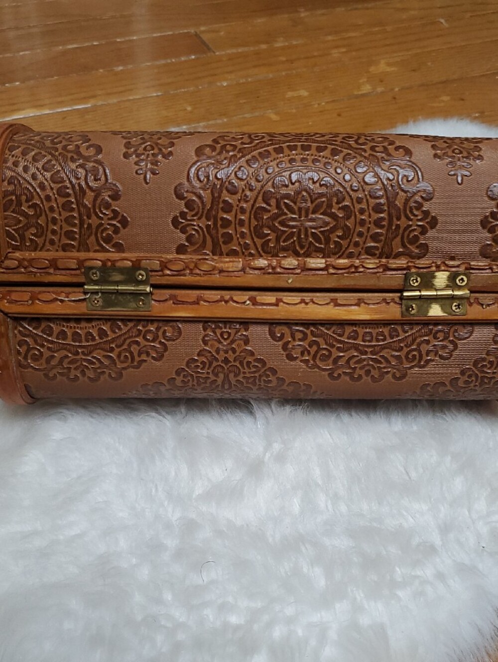 Vintage Mandala Embossed Leather Wooden Box Handcrafted Clutch with Top Handle - Picture 7 of 9